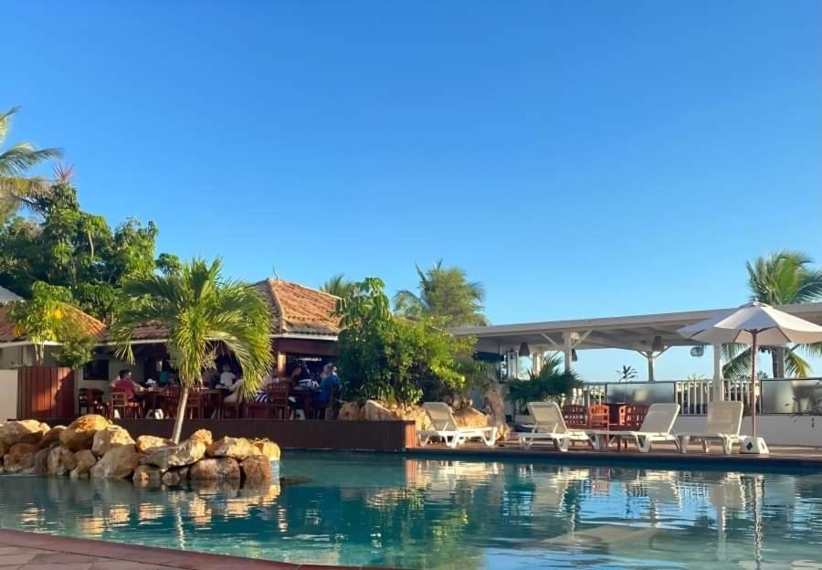Sapphire Beach Club Resort Cupecoy  Εξωτερικό φωτογραφία
