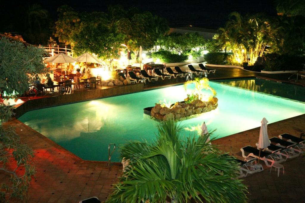 Sapphire Beach Club Resort Cupecoy  Εξωτερικό φωτογραφία